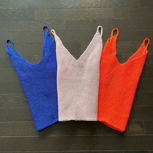 NWOT - THREAD KNIT CROP TOP